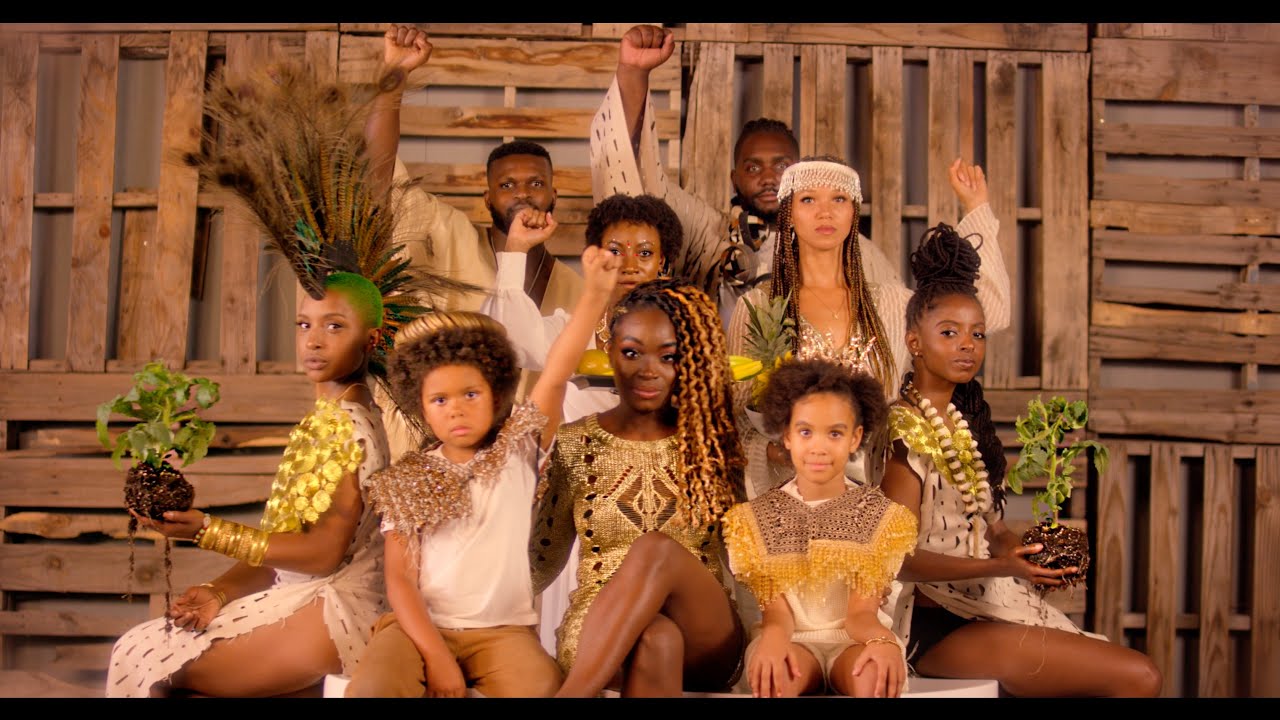 Cocoa Sarai - Strange Fame (Official Music Video)