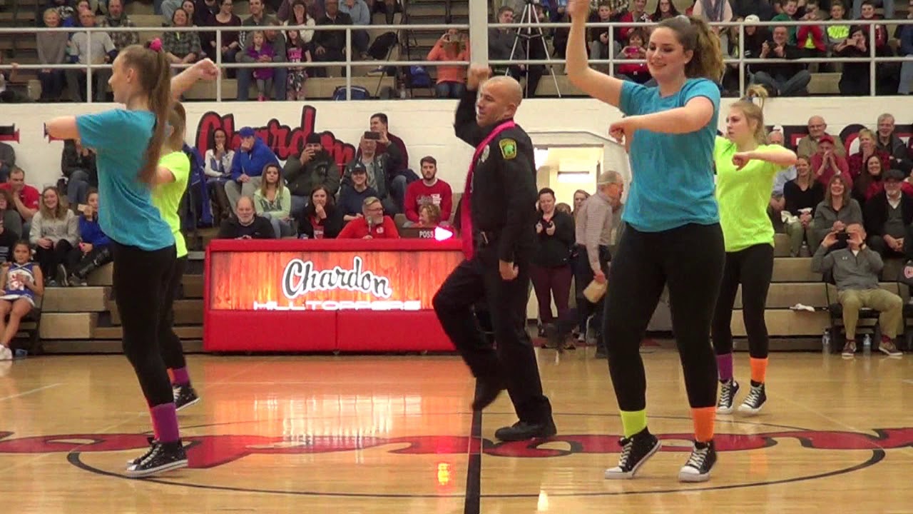 Chardon Officer Dances with High School Dance Team