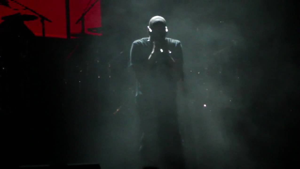 Jay-Z - Intro / Run This Town (What Stage - Bonnaroo 2010)