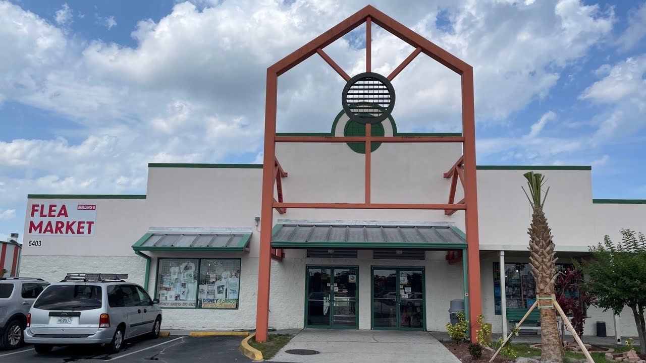 Main Gate Flea Market is the biggest indoor flea market, located in Kissimmee, Florida!
