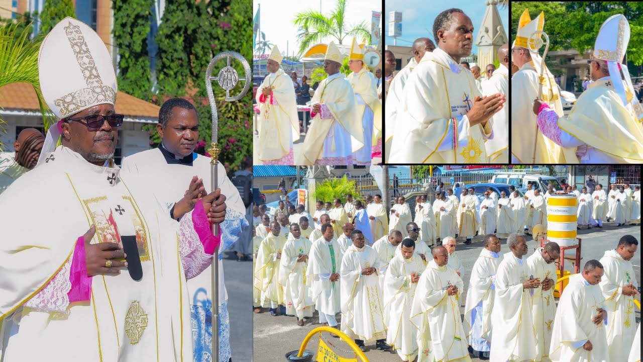 Maandamano ya Maaskofu Wakuu/Maaskofu/Mamia ya Mapadre/Mashemasi  - Misa ya Krisma - Dar es Salaam