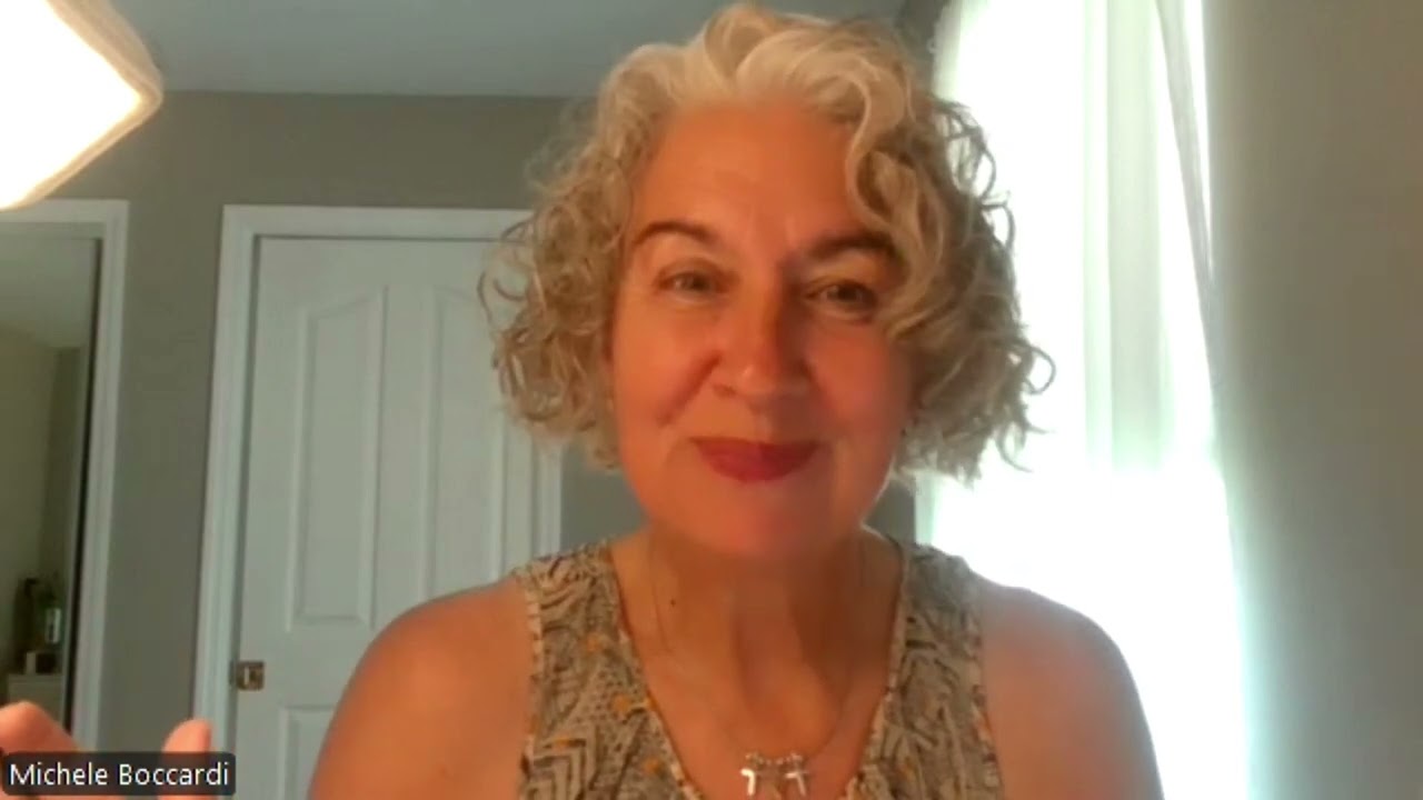 Welcome to Episode 1 Life without Boobs, who am I and why don't I have boobs.