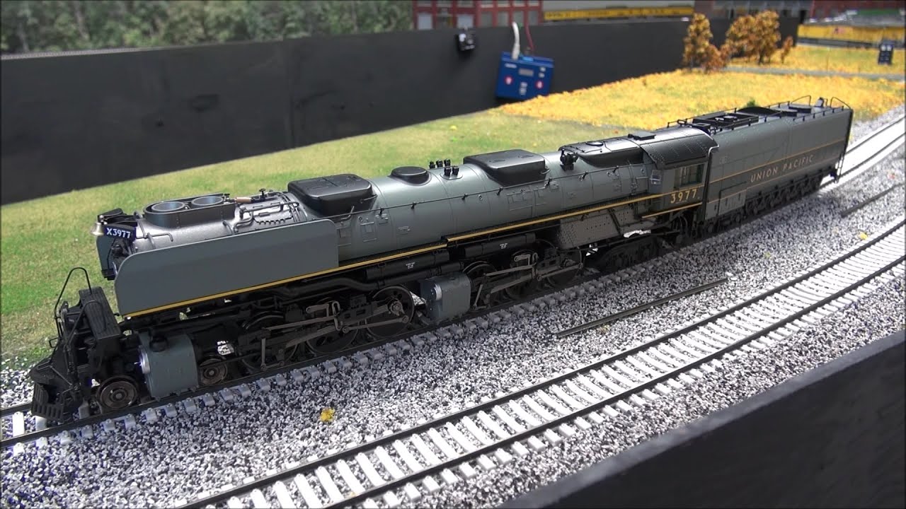 Coupon Inside!  Athearn HO Challenger Demo