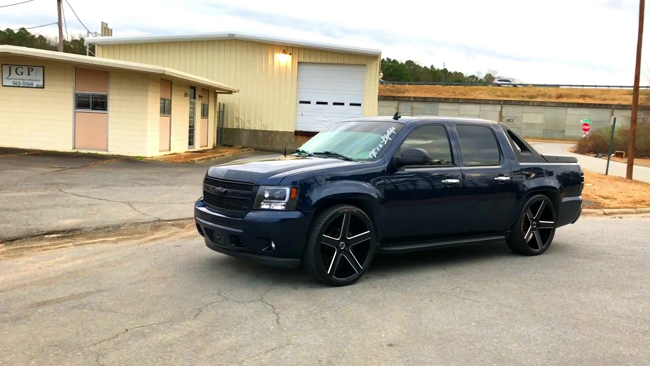 Chevy avalanche LTZ 2/3 Drop on 26's
