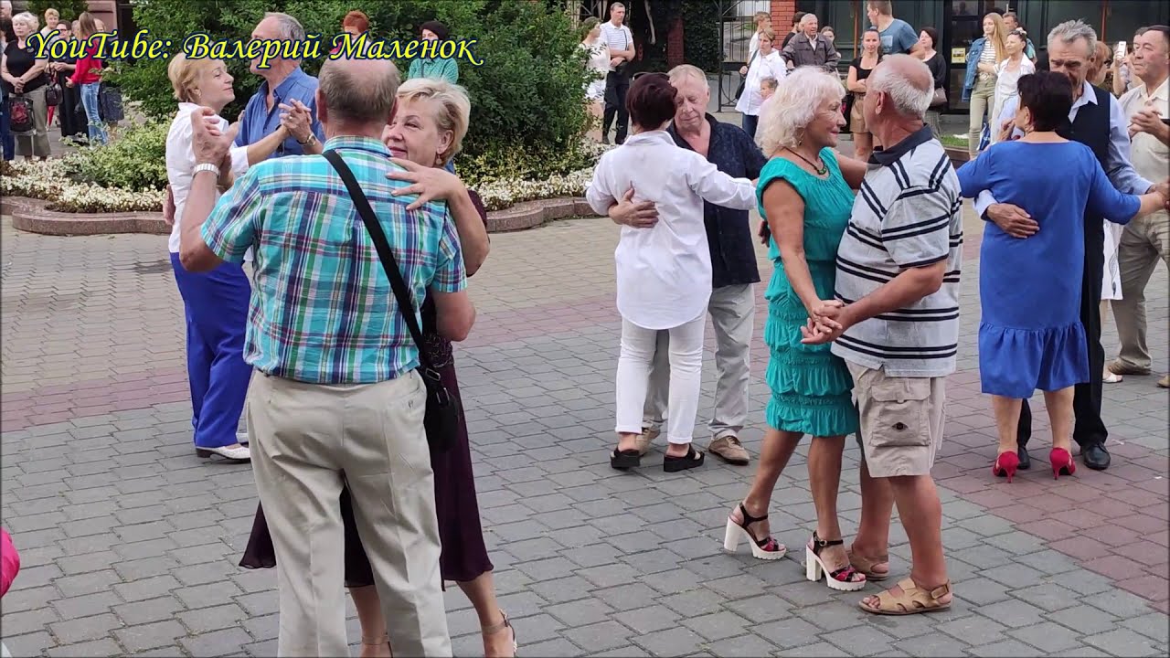 В Бресте на танцах поют, как в ЛА-СКАЛА!!!