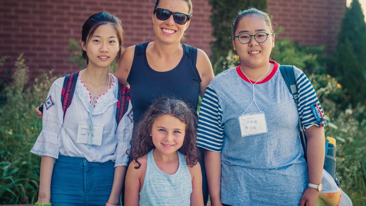 Hospitalit&eacute; Canada - homestay placement and international student services