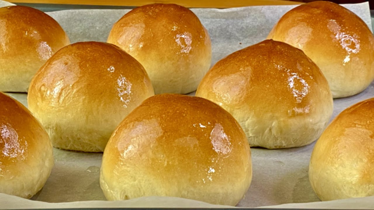 Classic soft and buttery dinner rolls | How to make homemade dinner rolls from scratch