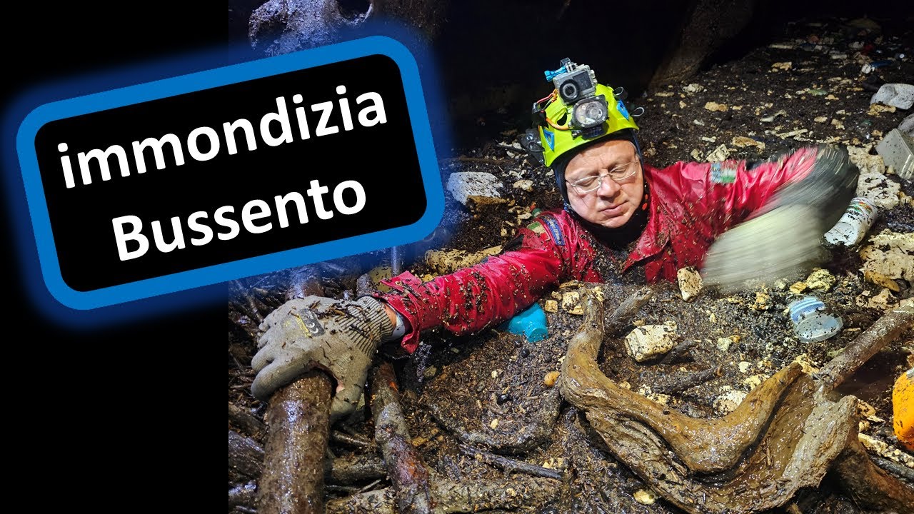 immondizia Bussento (inghiottitoio La Rupe, Campania)