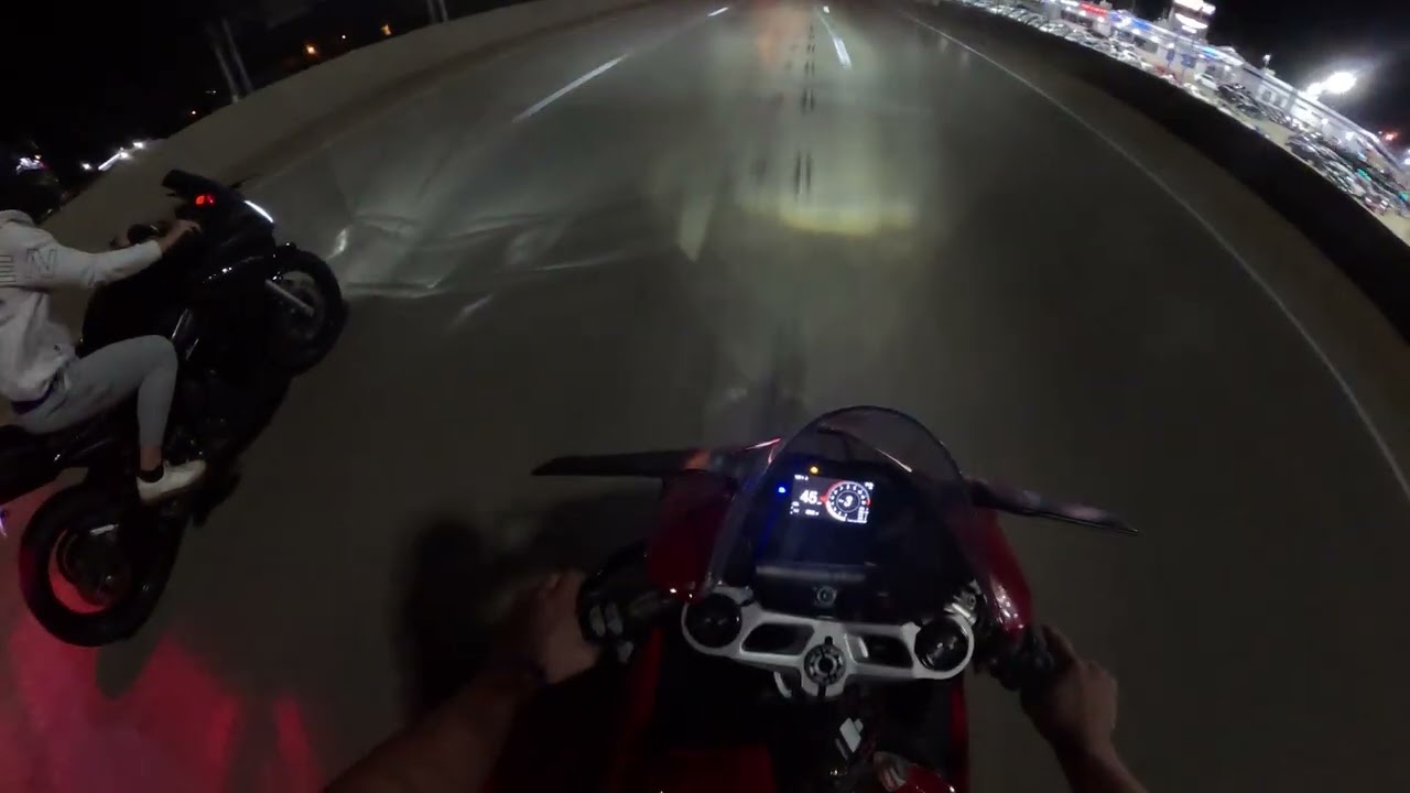 2020 Ducati Panigale V2 night ride