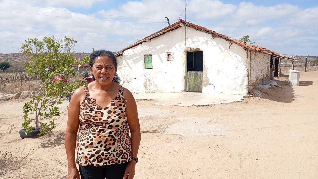 DONA ANTÔNIA MOSTRANDO SUA CASA DE TAIPA CANAL DE AJUDA 🆘🆘🆘 PIX 83 999670660