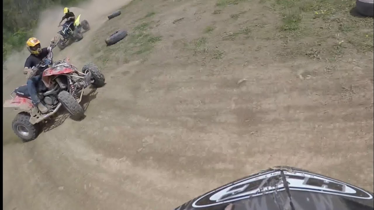 Raptor 700R VS. Predator 500 VS. YFZ450R Circle Track Race!