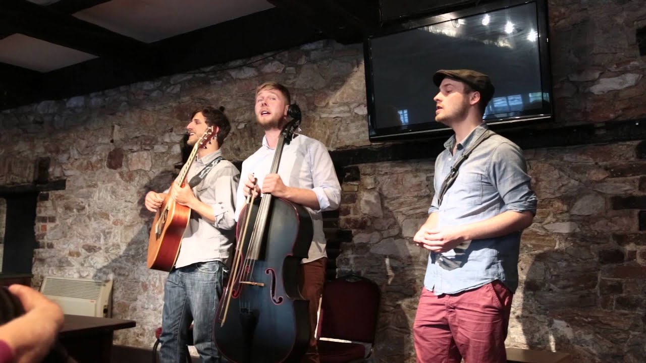 Kadia - The Keeper (live at Topsham Folk Club)