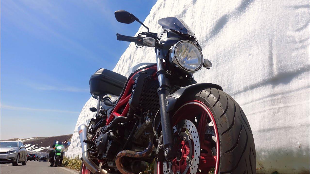 SV650　渋峠、雪の回廊
