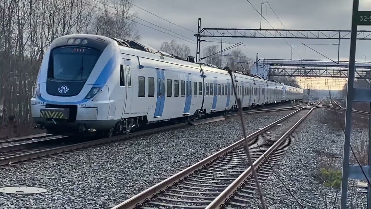 Svenska Tåg Del 26 | Swedish Trains Part 26 – Tågtrafik vid Västerhaninge Station 🚆 (mars, 2025)