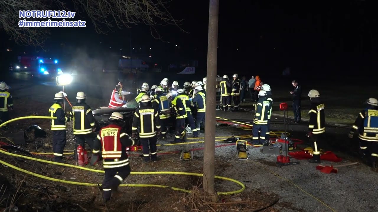 Schwerer Unfall in Wirges - BMW landet in Skate-Park