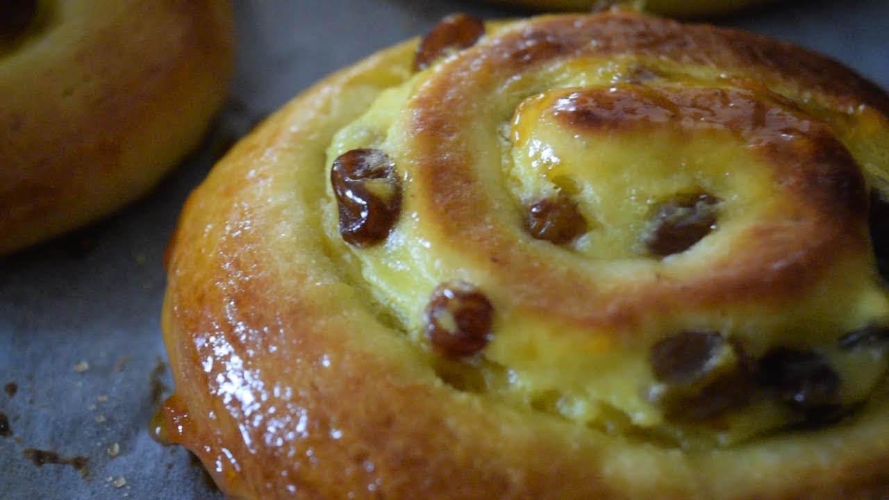MIRISNI PUŽIĆI sa vanila kremom / SWEET PASTRY WITH VANILLA CREAM /