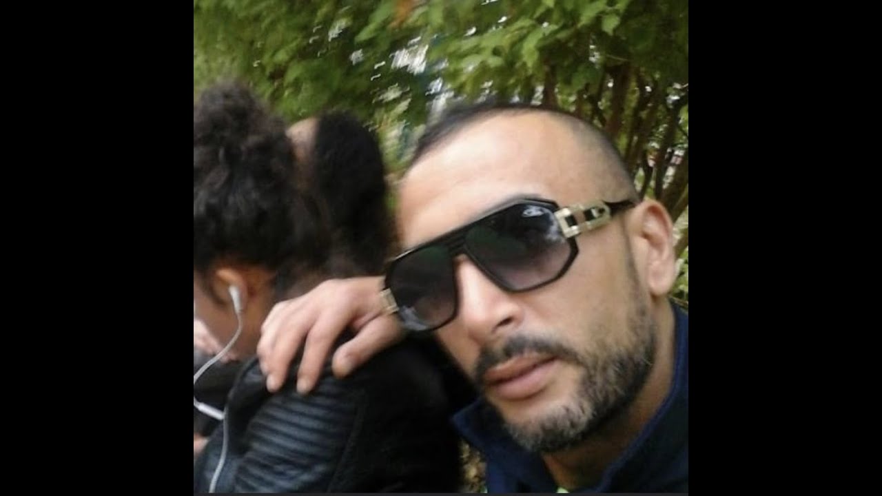 MOHAMED HENNI FI&Egrave;RE D &Ecirc;TRE UN COCHON 🐷 HAMZA SEDKI