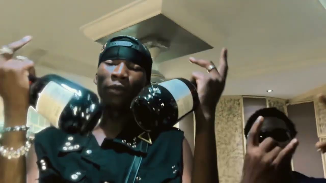 RISBO NAABA feat Derde -ses du passé