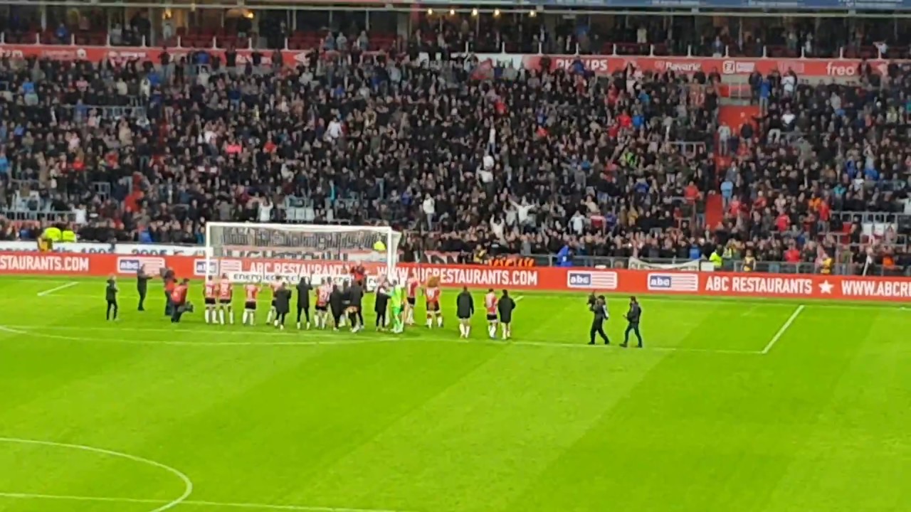 Naar links, naar rechts - PSV-ajax (23-09-2018)