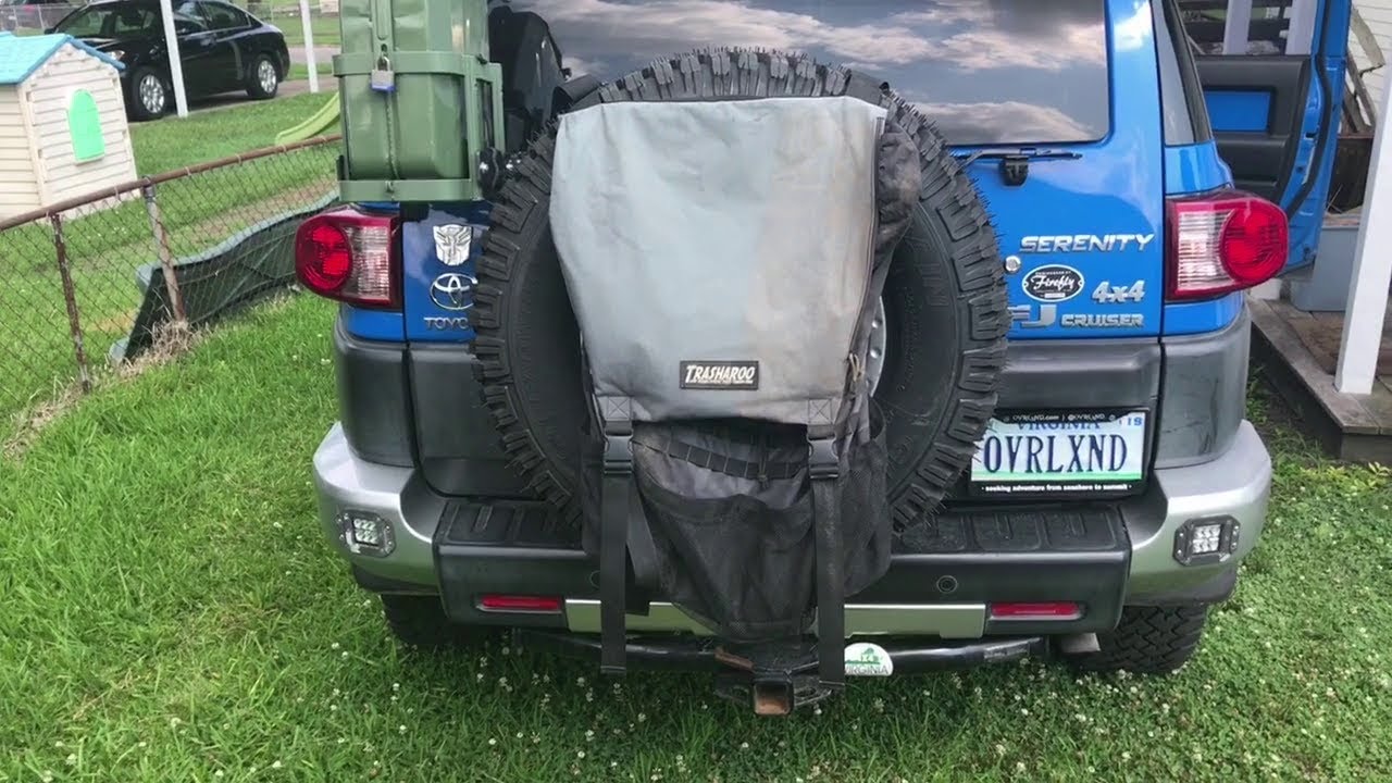How to install a spare tire-mounted trash bag