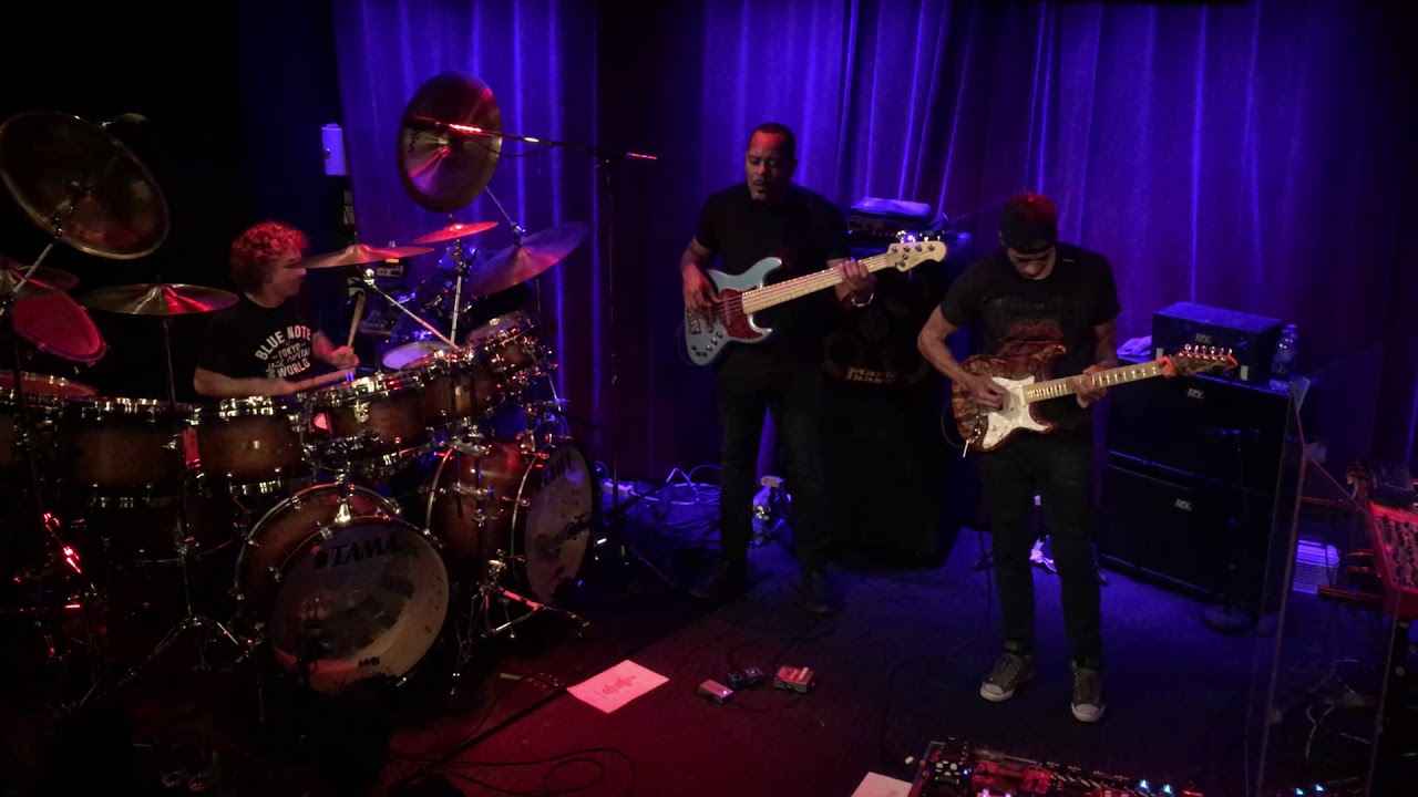 Simon Phillips w Protocol - Enigma, Fasching 2018