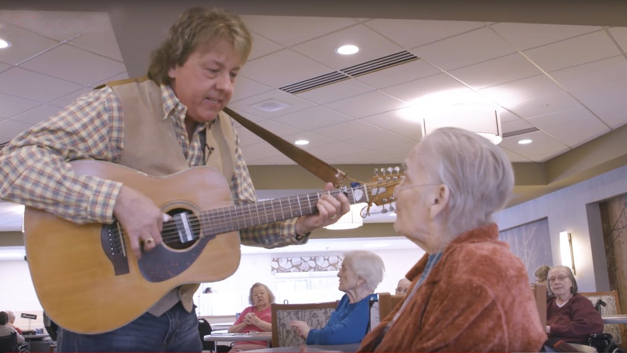 Using Music to Bring Love to People in Nursing Homes - Mini Doc #80