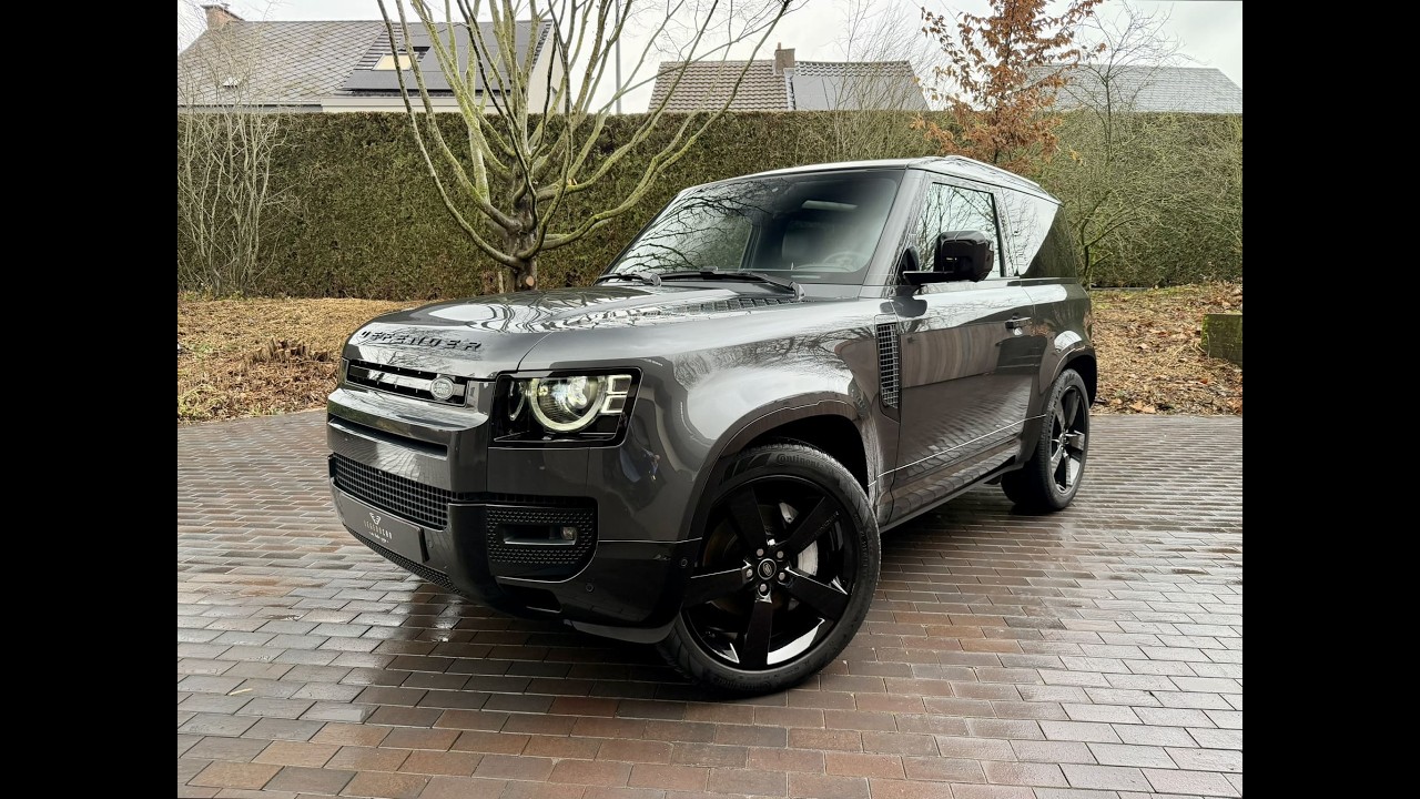 Walk-Around Land Rover Defender 90 D300 X-Dynamic HSE For Sale