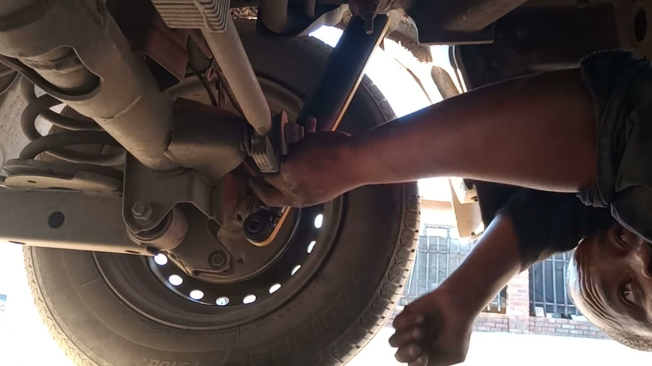 TOYOTA AVANZA REAR SHOCK ABSORBER REPLACEMENT