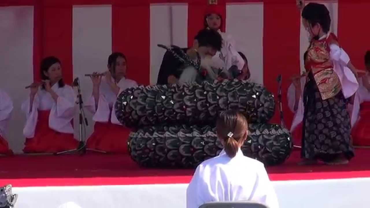 こども神楽「やまたのおろち」