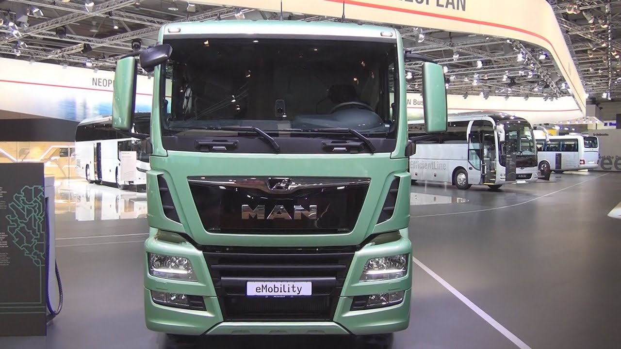 MAN eMobility Electric Tractor Truck Exterior and Interior
