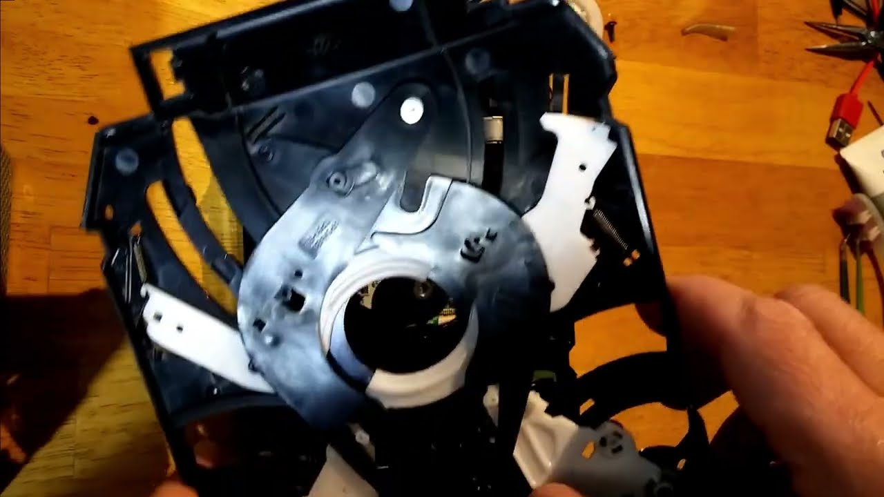 PS3 slim blue ray clean and re-assembly