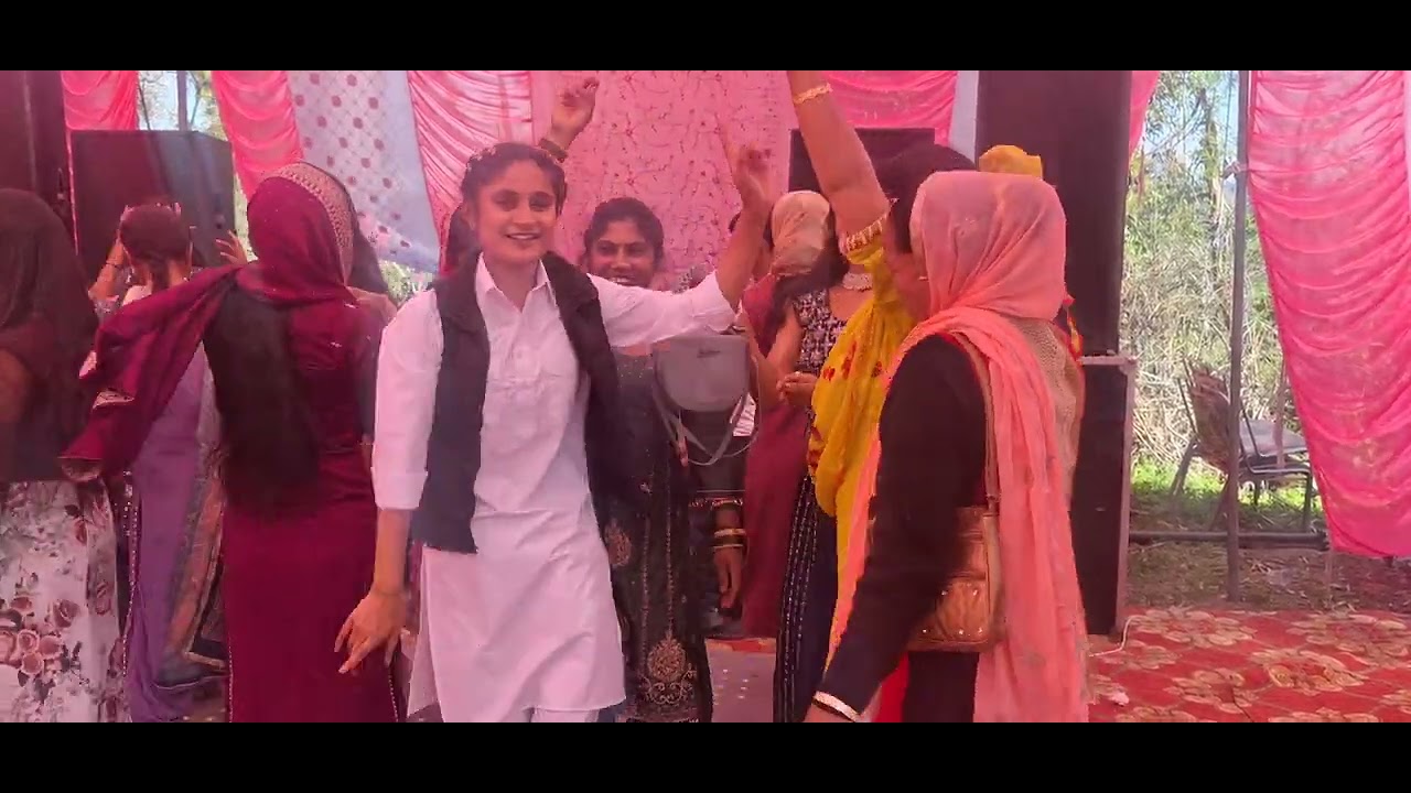 ਮੇਰੀਆਂ 2ਭੈਣਾਂ ਤੇ ਨਾਲ ਨਾਲ ਭਾਣਜੀ 👌👍
