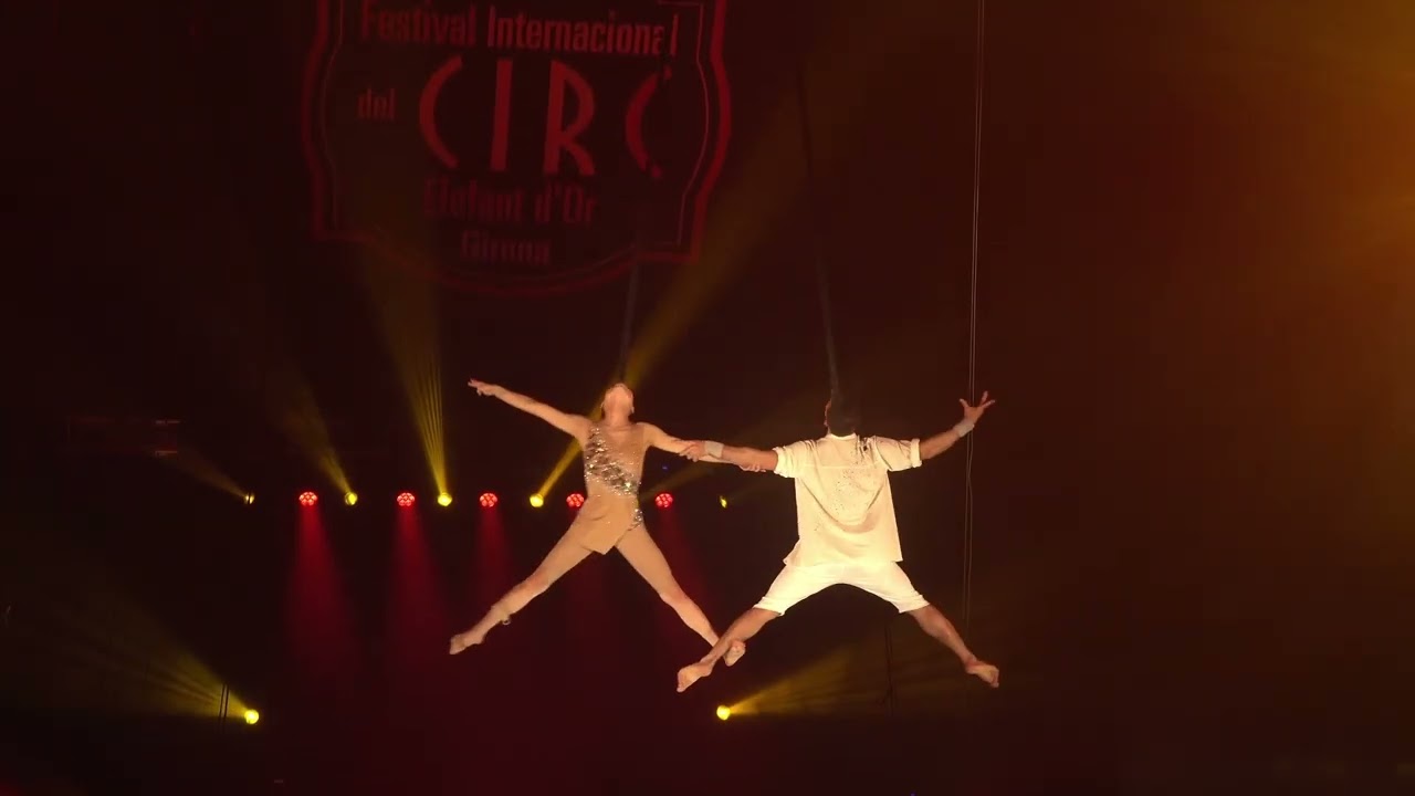 Duo Disar - Aerial straps (Uzbekistan)