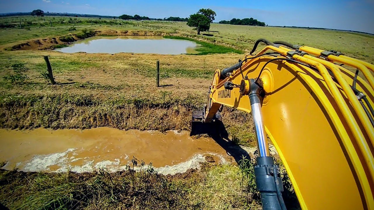 CANAL SUJO NÃO TA INDO ÁGUA NO BEBEDOURO - Escavadeira hidráulica