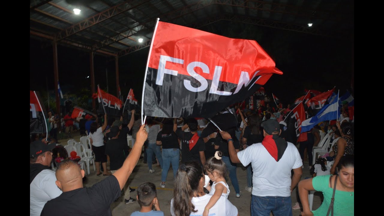 Chinandeganos en vigilia celebrando el 46 aniversario de la Revolución Sandinista