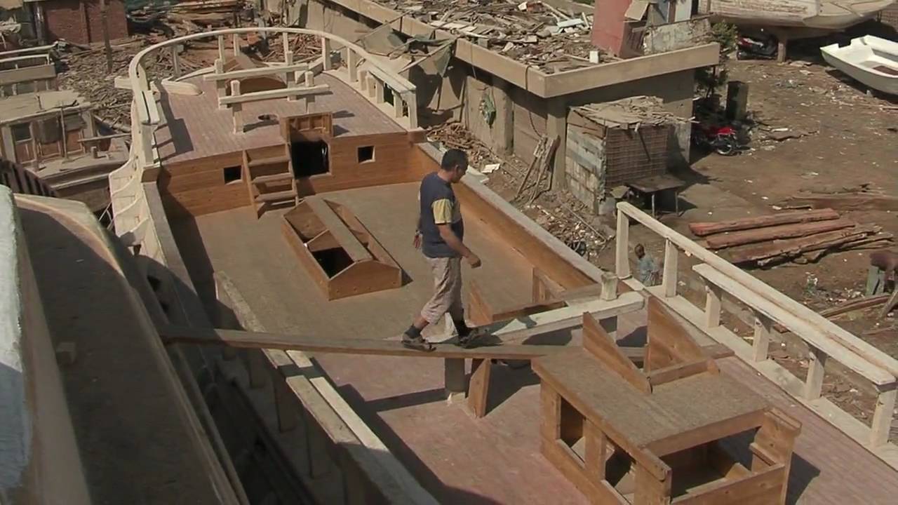 Building the replica of the historical tall-ship La Grace - PR VIDEO