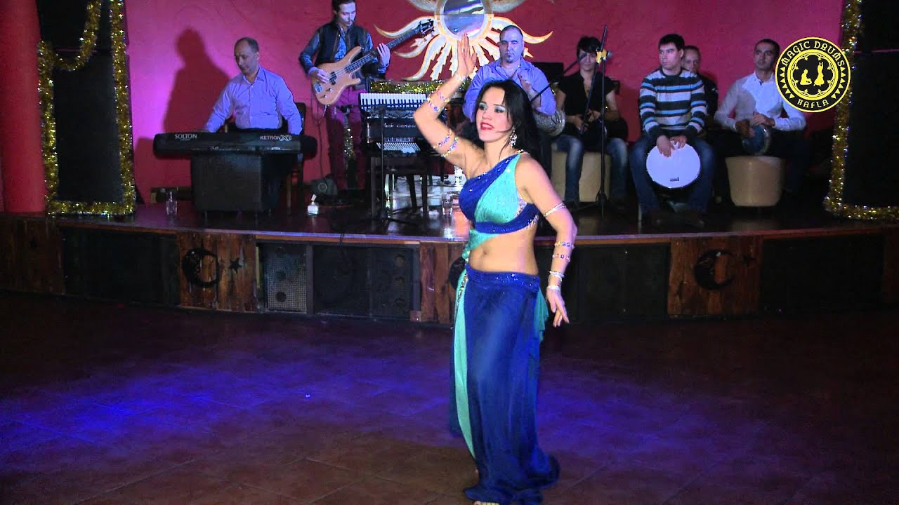 Julia Darwish Zay al asal