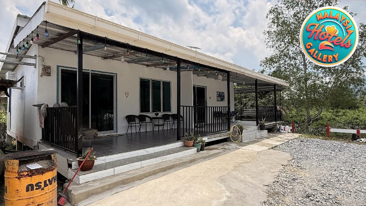 Homestay Sri Dagang Lundu | Lundu, Malaysia | Hotel Review 🏩