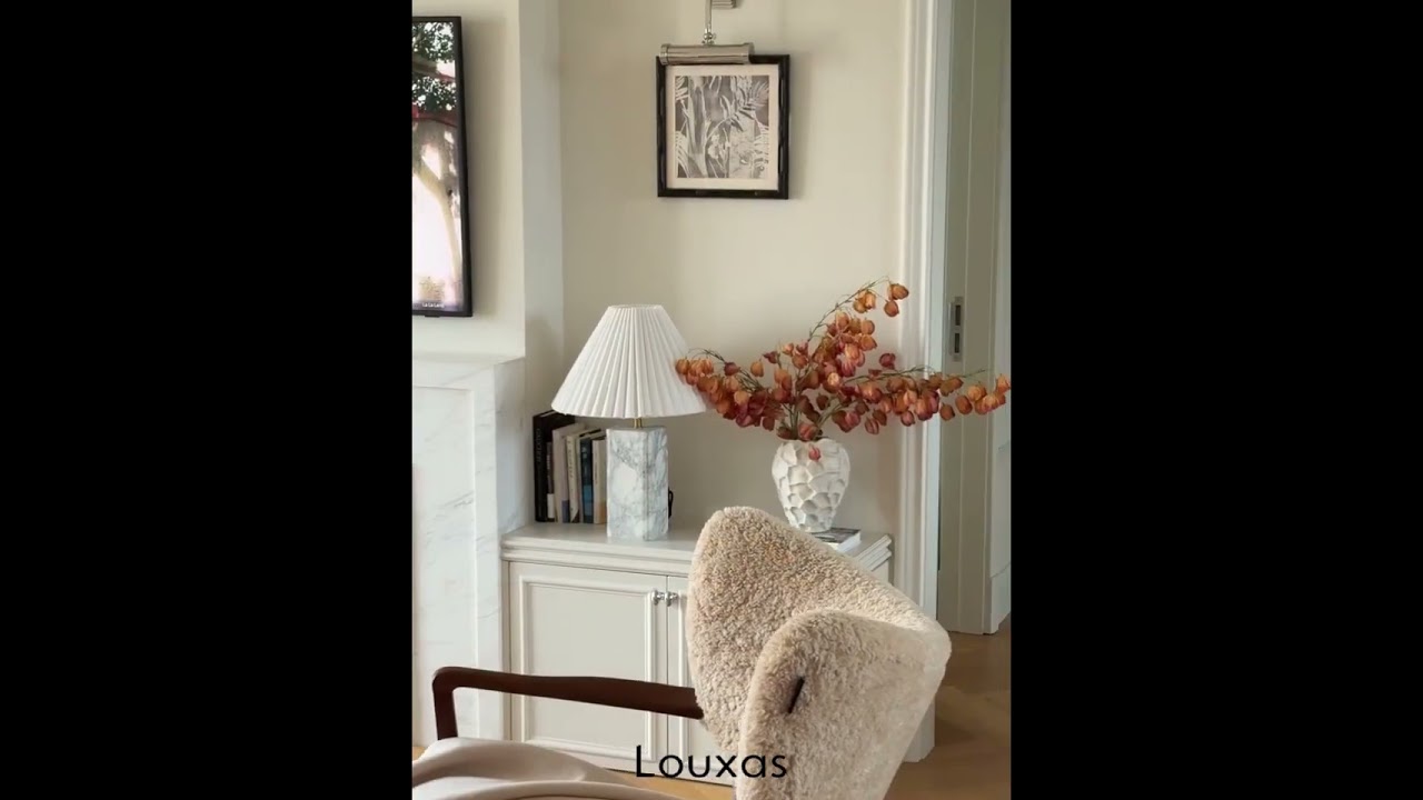 Modern Neutral Living: Walnut Coffee Table & Textured White Sofa | Louxas Home
