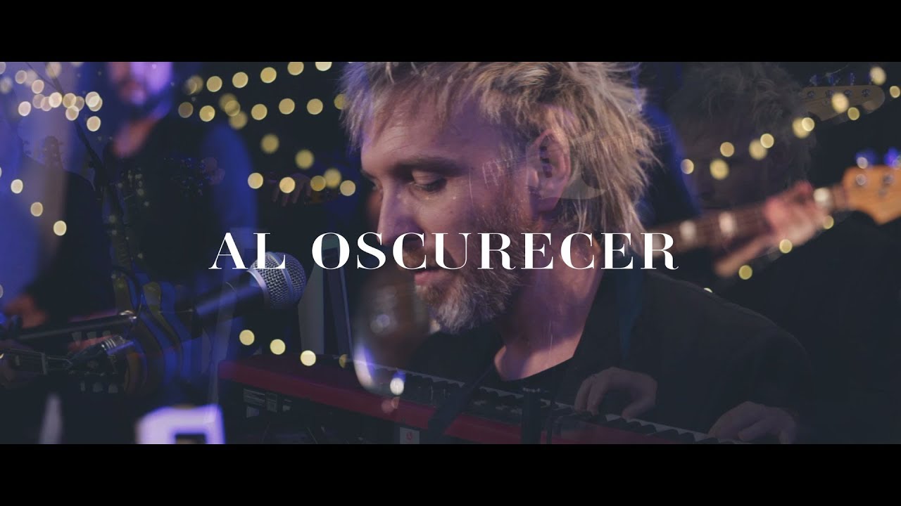 Elefantes - Al oscurecer (Warner Music Café)