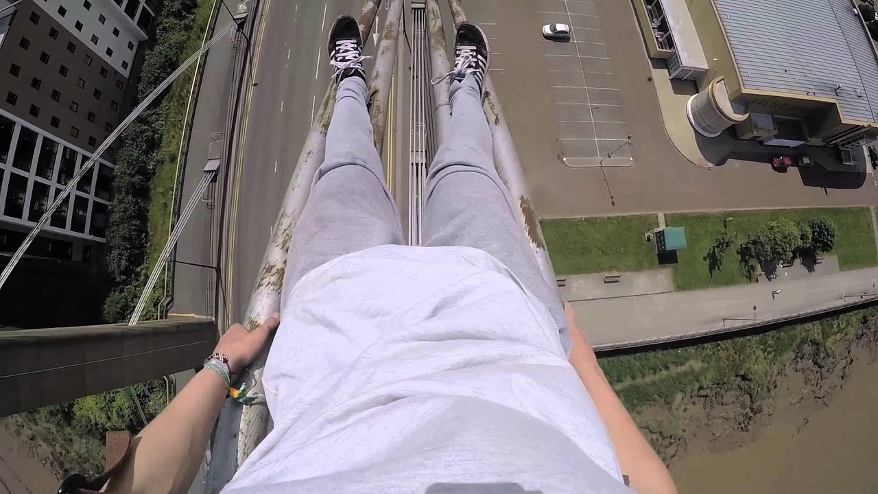 CRAZIEST BRIDGE STUNT IN THE WORLD - LEVEL 19
