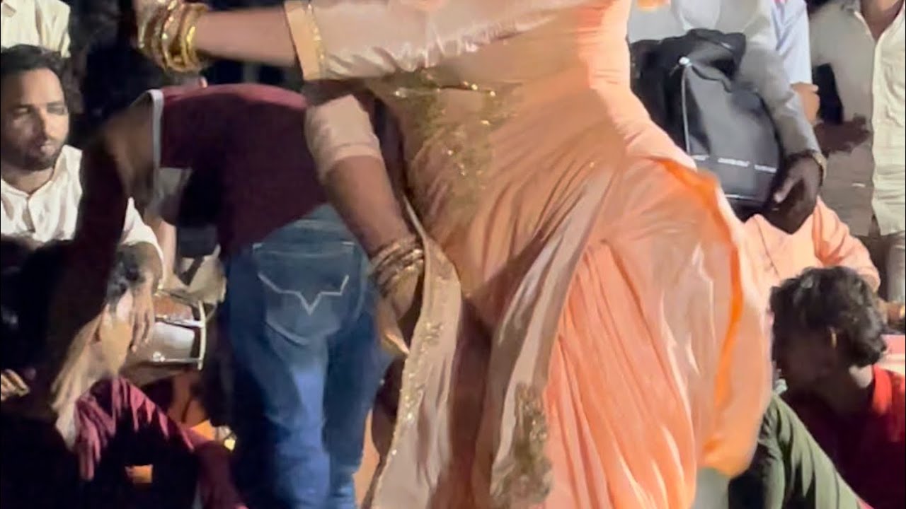 Asmeena live dance