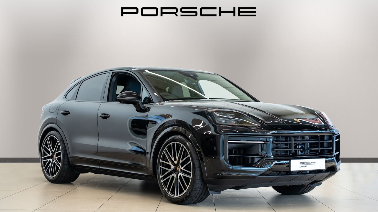 2025 Porsche Cayenne E-Hybrid Coup&eacute; Black Edition