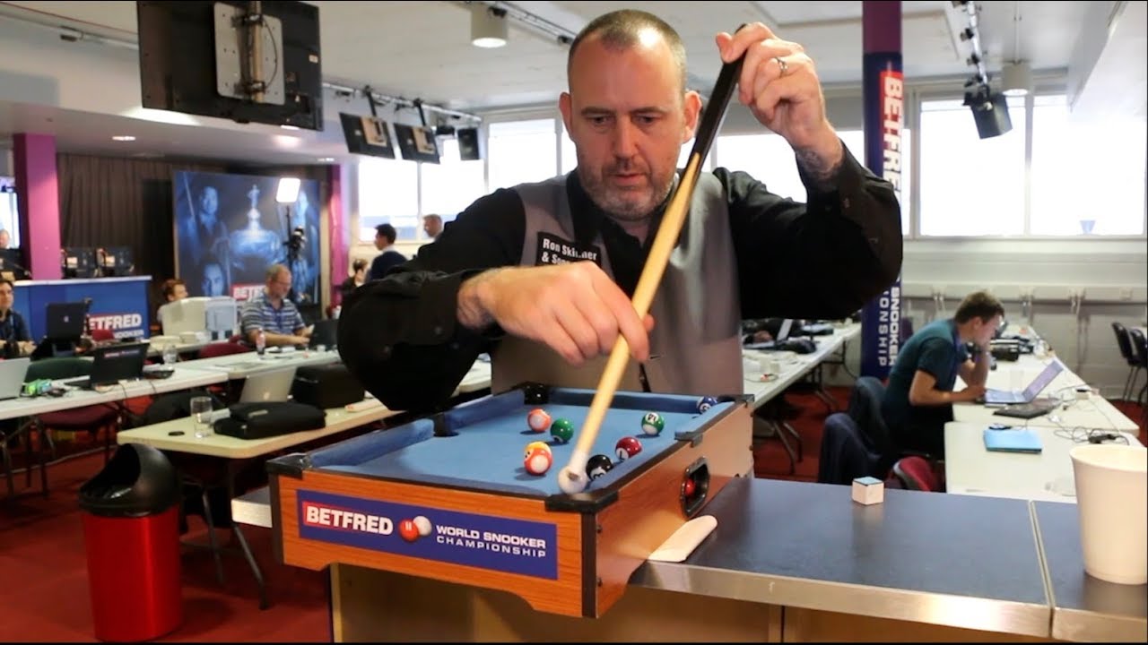 Micro Snooker Challenge: Mark Williams
