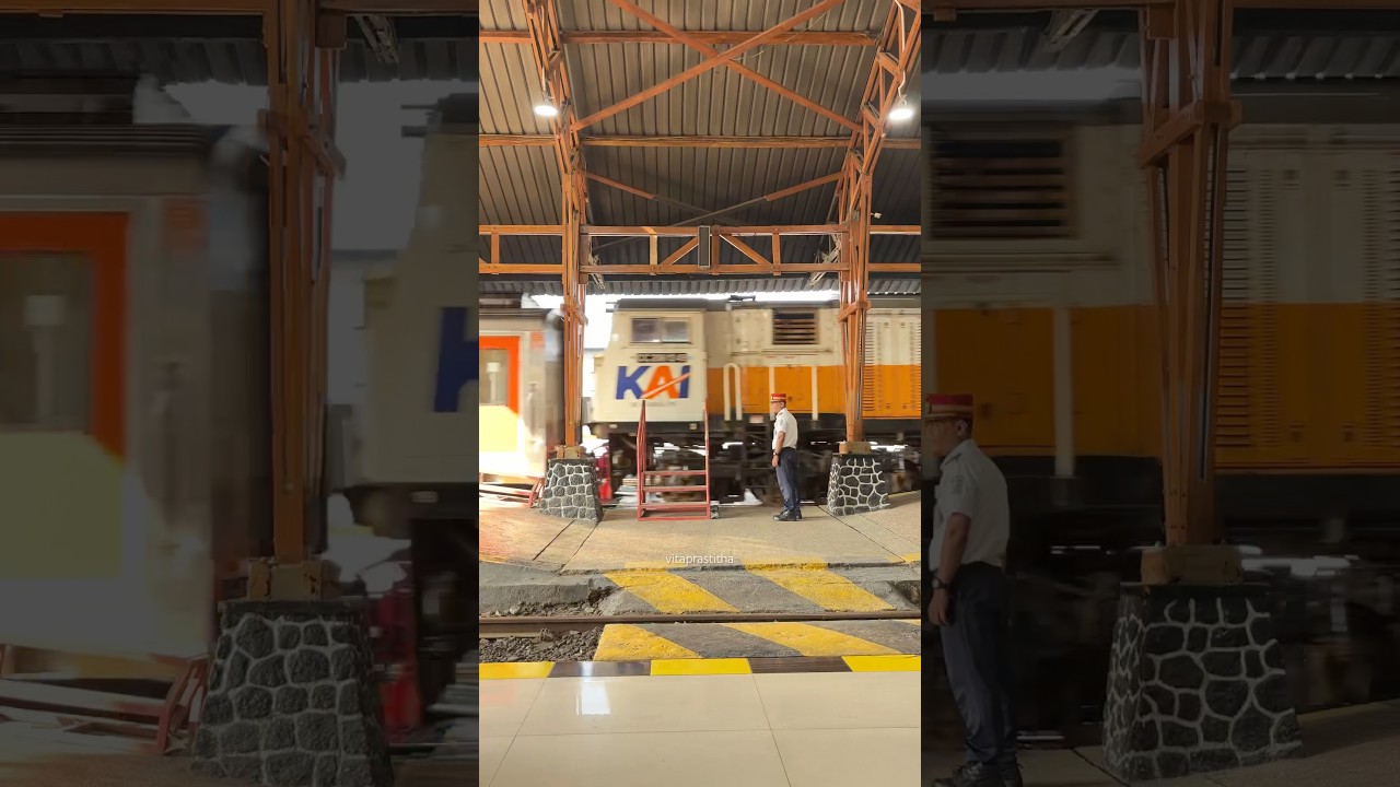 Kereta Api Malabar Pagi Tiba di Stasiun Kota Blitar #kai #malabar #kamalabar