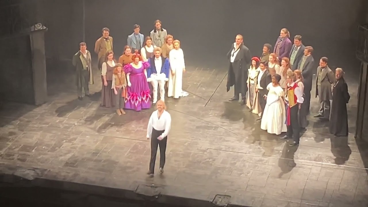 les miserables uk tour curtain call 21/04/22