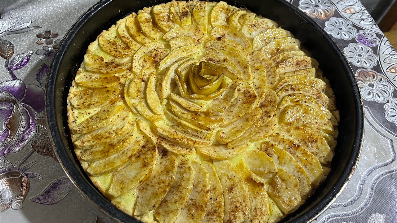 مطبخ أم صبرينة ❤️ كعكة التفاح بطريقة بسيطة و مقادير موجودة في كل بيت 😋❤️