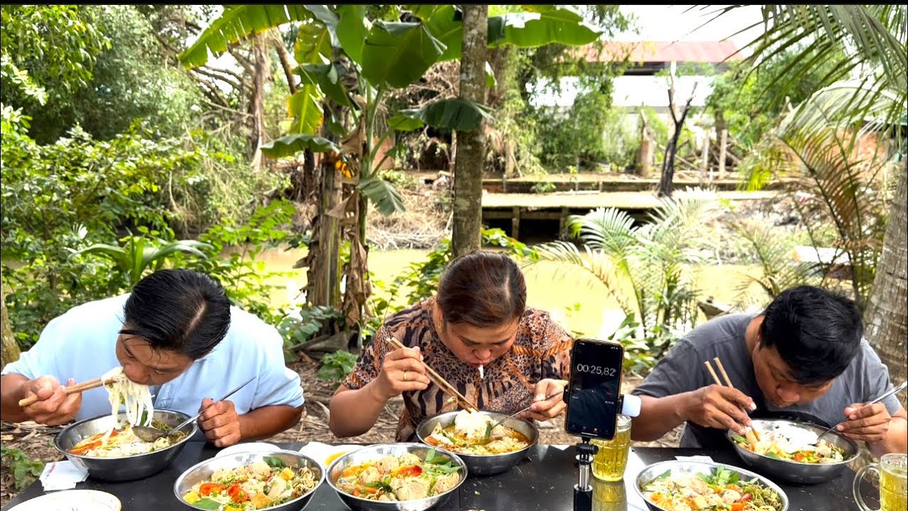 Chiến Đấu Giành 1.500.000đ Không Thể Tin Được 10 Phút Ăn 9 Ký Bún Riêu Tôm | ATĐQ
