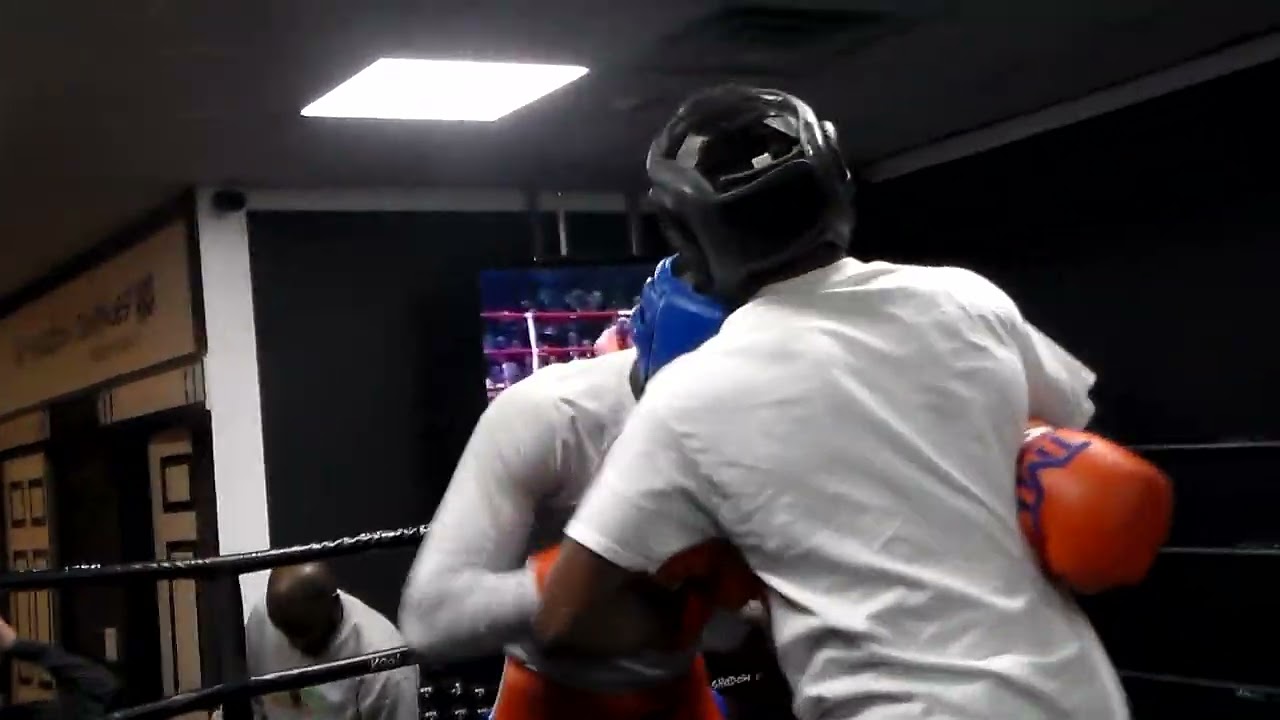 Richard Hitchens vs Jahi Tucker Sparring 2021