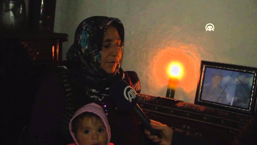 Anadolu Ajansı - Mum ışığında geçen 60 yıl